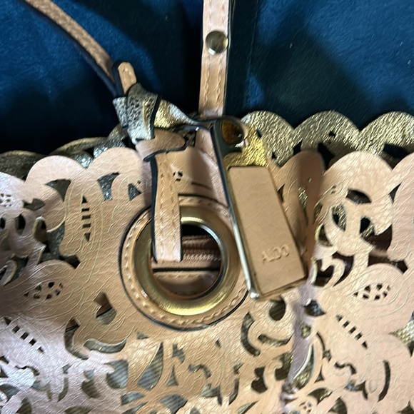 Aldo Rose Pink Tote Shoulder Bag with Lace Detail & Gold Interior 17” - Picture 3 of 8